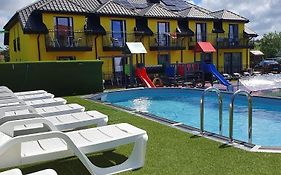 Rezydencja Kwiatano - Basen&Jacuzzi&Sauna&Plac Zabaw